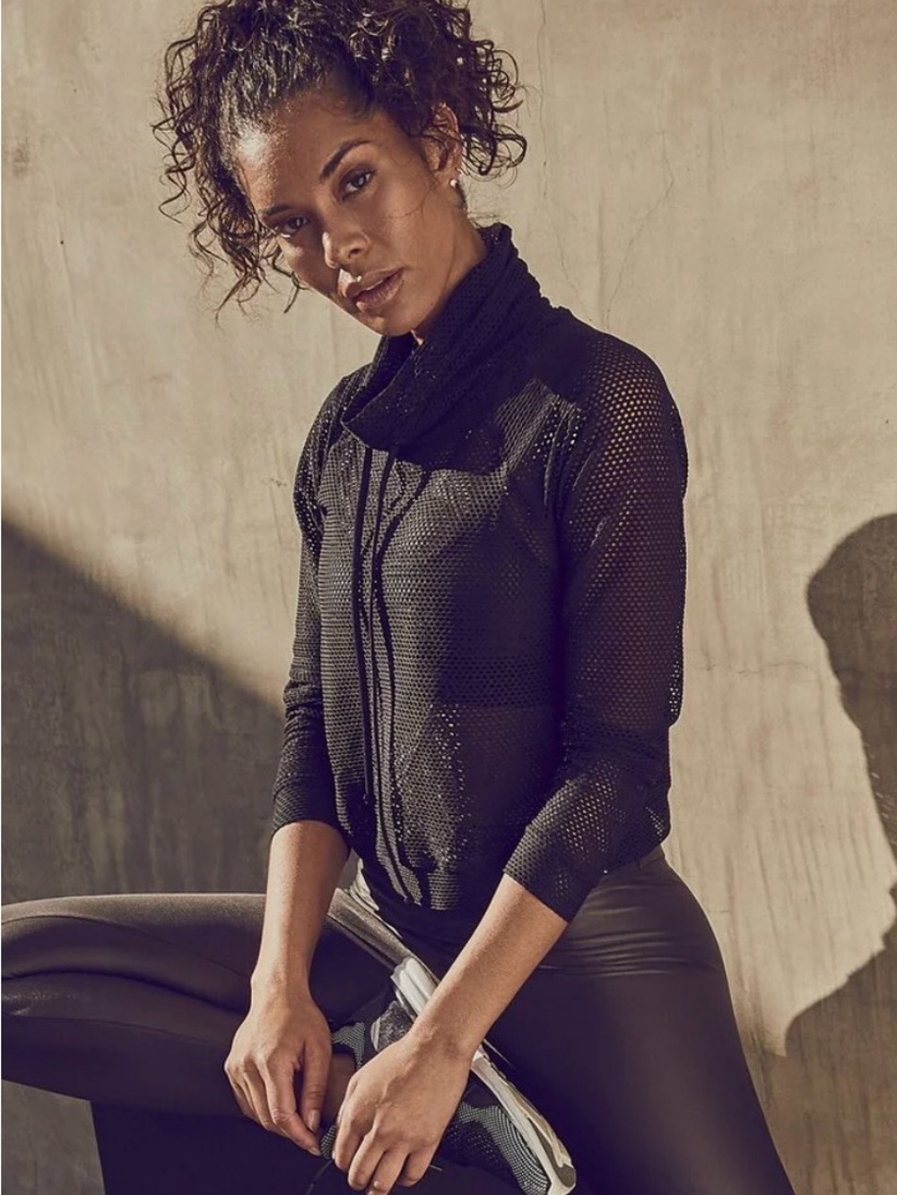 Koral Activewear Black Mesh Cowl-Neck Pullover size Small